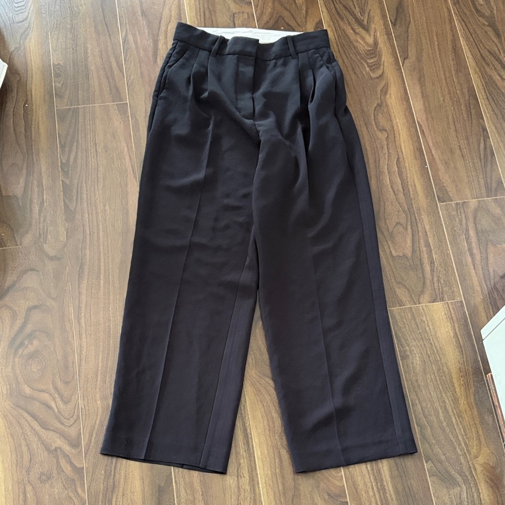 Aritzia Wilfred Effortless Black Pants